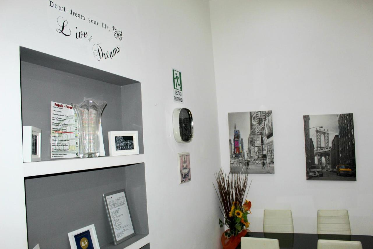 New Rome House Panzió Kültér fotó