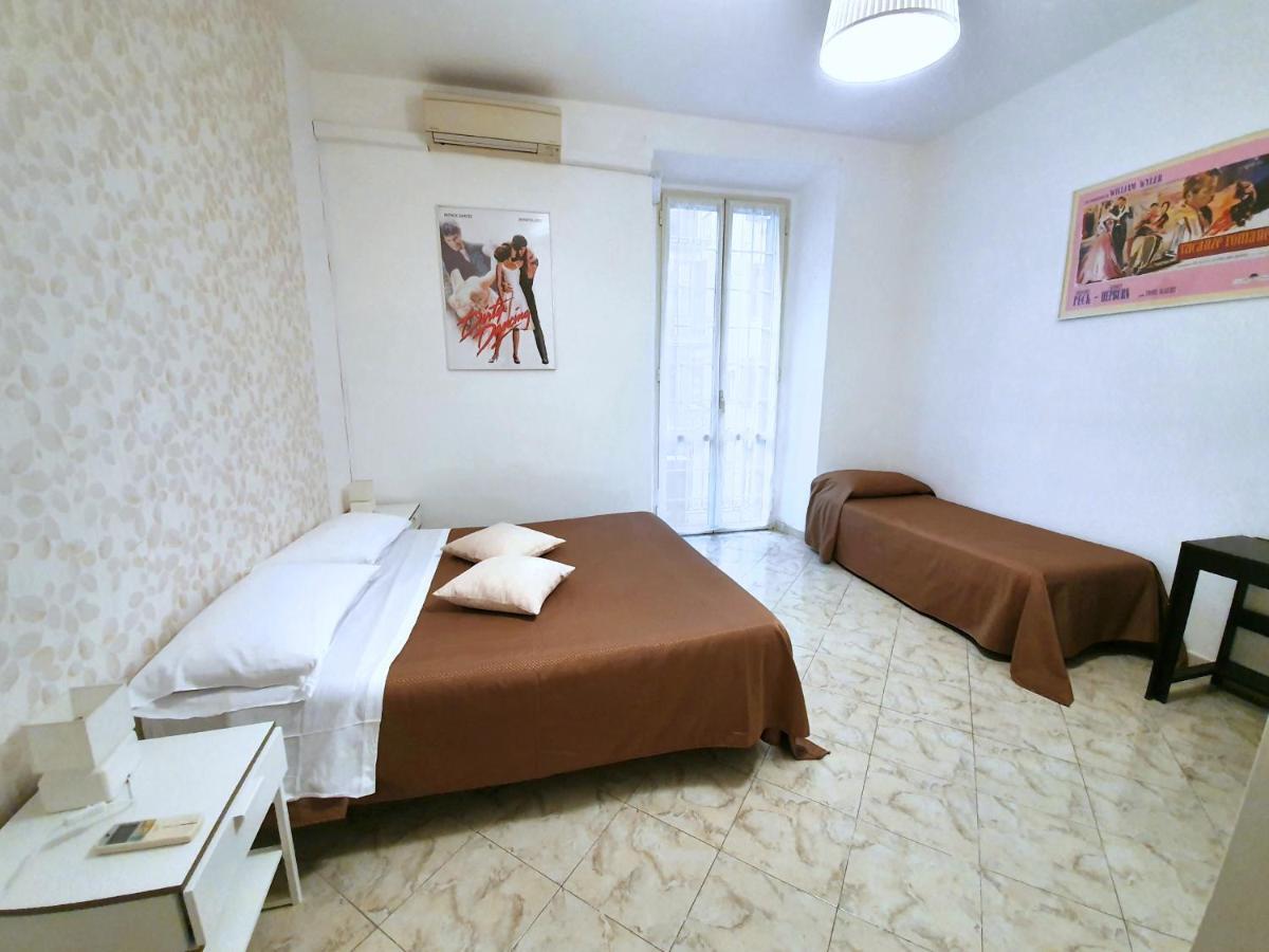 New Rome House Panzió Kültér fotó